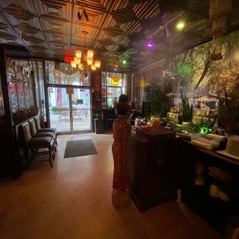 Si-Am Thai - the entrance to the restaurant - Thai Near Me - Tampa, Florida Si-Am Thai - the entrance to the restaurant - Thai Near Me - Tampa, Florida