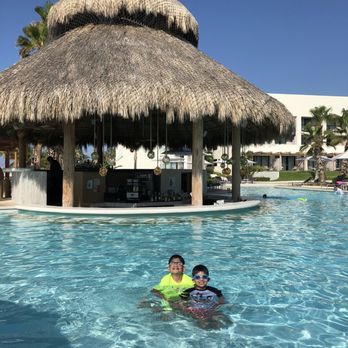 Paradisus Los Cabos - Pool area and swim up bar - Hotels Near Me - Los Cabos, BCS Paradisus Los Cabos - Pool area and swim up bar - Hotels Near Me - Los Cabos, BCS
