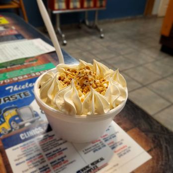 Dairy King - Hot fudge sundae - American Near Me - Portia, Arkansas Dairy King - Hot fudge sundae - American Near Me - Portia, Arkansas