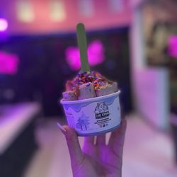 Chi Chin Ice Cream Rolls