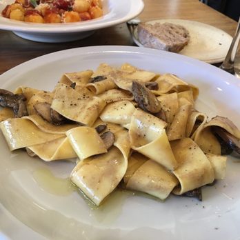 La Alacena - Papardelle with mushrooms, in a paté sauce. - Cafeteria Near Me - Buenos Aires, C