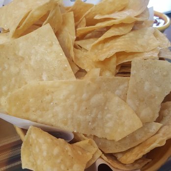 El Cholo - Chips - Mexican Near Me - Los Angeles, California