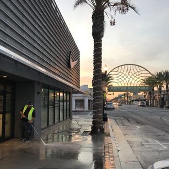 Absolute Janitorial Services - A Pressure Washing program will help keep your property looking it's best! - Office Cleaning Near Me - Pico Rivera, California Absolute Janitorial Services - A Pressure Washing program will help keep your property looking it's best! - Office Cleaning Near Me - Pico Rivera, California