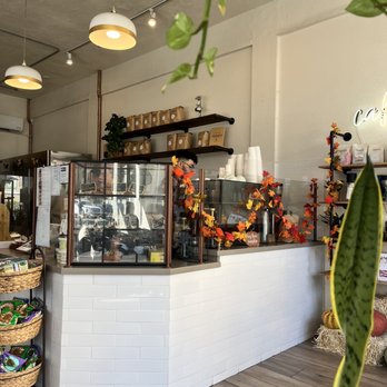 Ground Hideout Coffee - Counter area - Coffee & Tea Near Me - Long Beach, California Ground Hideout Coffee - Counter area - Coffee & Tea Near Me - Long Beach, California
