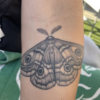 Full Circle Tattoo - Healed - Tattoo Near Me - San Diego, California Full Circle Tattoo - Healed - Tattoo Near Me - San Diego, California
