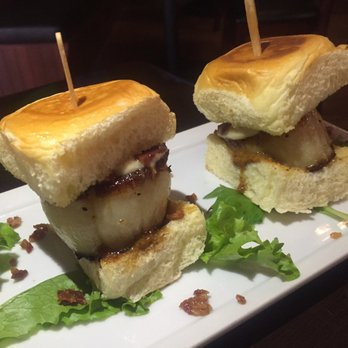 Limericks Tavern - Scallops sliders - New American Near Me - Alhambra, California