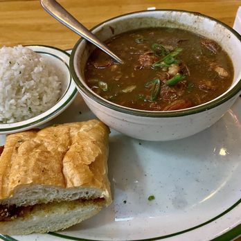 Floyds Seafood - Webster - Chicken & Sausage Gumbo - Cajun/Creole Near Me - Webster, Texas Floyds Seafood - Webster - Chicken & Sausage Gumbo - Cajun/Creole Near Me - Webster, Texas