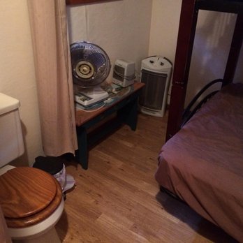 Sterling Creek Campground - large cabin bathroom/bedroom combo - Campgrounds Near Me - Sterling, New York Sterling Creek Campground - large cabin bathroom/bedroom combo - Campgrounds Near Me - Sterling, New York