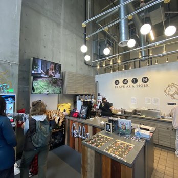 Tiger Sugar - Inside - Bubble Tea Near Me - Seattle, Washington