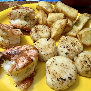 Papa's Raw Bar - Shrimp & Scallops bought inside the fish market. Prepared at home. Great quality fresh supply. - Seafood Near Me - Lighthouse Point, Florida Papa's Raw Bar - Shrimp & Scallops bought inside the fish market. Prepared at home. Great quality fresh supply. - Seafood Near Me - Lighthouse Point, Florida
