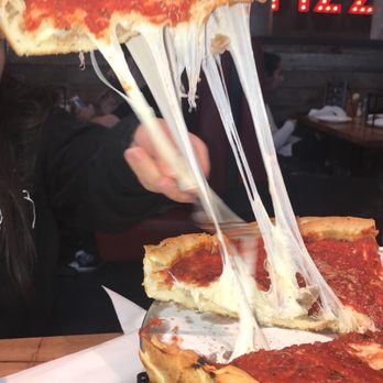 Giordano's - Pizza Near Me - Chicago, Illinois