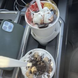Cookie dough/Oreo small flurry and upside banana split
