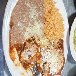 Cocina Michoacana - Chicken enchiladas, rice and beans