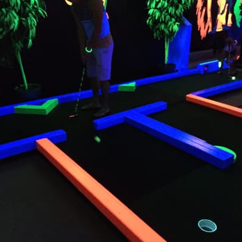 Glow Putt Mini Golf - Mini Golf Near Me - Kaneohe, Hawaii