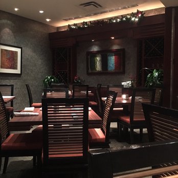 Seasons 52 - Inside - New American Near Me - Costa Mesa, California Seasons 52 - Inside - New American Near Me - Costa Mesa, California