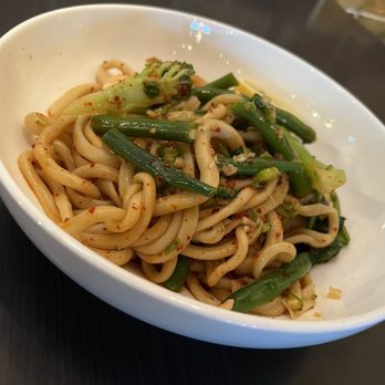 Legendary Noodle - Lemon Garlic Green Onion Sauce with thick noodles and Shrimp - Chinese Near Me - Vancouver, British Columbia Legendary Noodle - Lemon Garlic Green Onion Sauce with thick noodles and Shrimp - Chinese Near Me - Vancouver, British Columbia