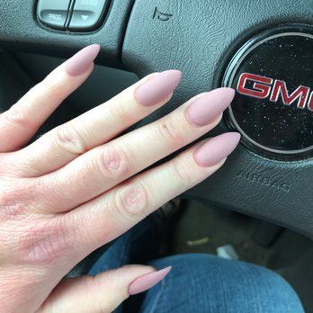 Castleton Nails - Fresh fill - Nail Salons Near Me - Indianapolis, Indiana