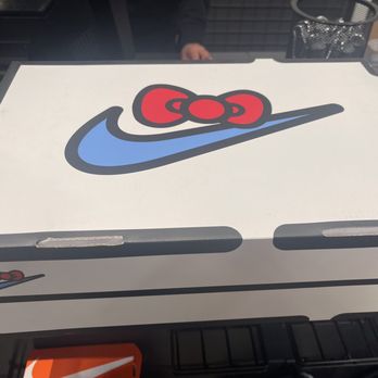 Nike Factory Store - Barstow - Outlet Stores Near Me - Barstow, California