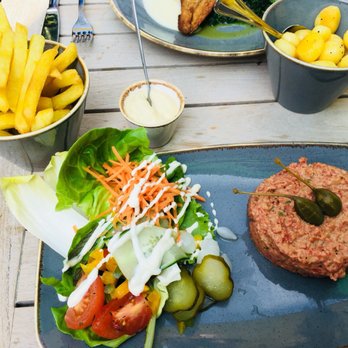 De Kluis - Filet américain huisbereid - Brasseries Near Me - Kapellen, VAN De Kluis - Filet américain huisbereid - Brasseries Near Me - Kapellen, VAN