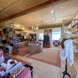Bluebird Farm Alpacas - Gift Shop