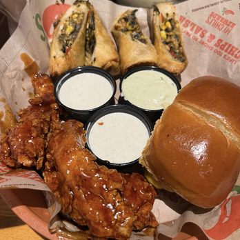 Chili's Grill & Bar - Triple dipper - Tex-Mex Near Me - Honolulu, Hawaii Chili's Grill & Bar - Triple dipper - Tex-Mex Near Me - Honolulu, Hawaii