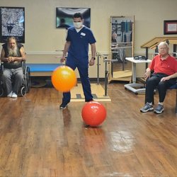Lawrence Street Health Care Center - Therapy session in the gym
