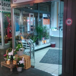 Rheinbahn KundenCenter - Eingang