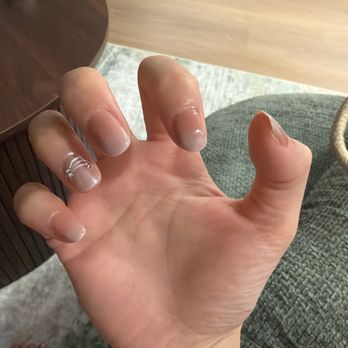 Fanny Nail Studio - Nail Salons Near Me - North Hollywood, California