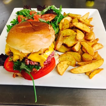 Le Grand Chelem - Hamburger maison 12,90€ - Coffee & Tea Near Me - Nice, 06 Le Grand Chelem - Hamburger maison 12,90€ - Coffee & Tea Near Me - Nice, 06