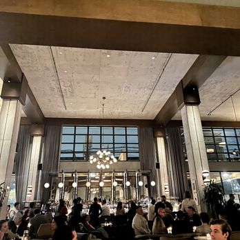 Cira - Inside - Mediterranean Near Me - Chicago, Illinois Cira - Inside - Mediterranean Near Me - Chicago, Illinois
