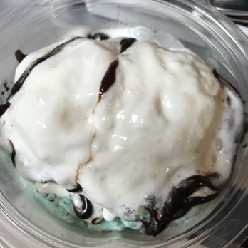 Baskin Robbins - My $7 "brownie sundae" the two scoops of ice cream are not even what a kids scoop is equivalent to! This is pathetic. - Ice Cream & Frozen Yogurt Near Me - San Leandro, California