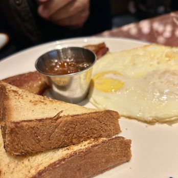 Kimpton Sylvan Hotel - Breakfast at The Betty - Hotels Near Me - Atlanta, Georgia