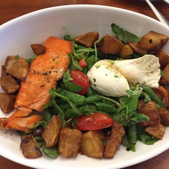 Picnik - Burnet Road - Niçoise salad  so good! - New American Near Me - Austin, Texas
