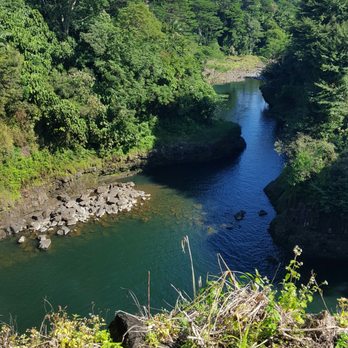 Rainbow Falls - View of the bottom of Wailua River - Parks Near Me - Hilo, Hawaii Rainbow Falls - View of the bottom of Wailua River - Parks Near Me - Hilo, Hawaii