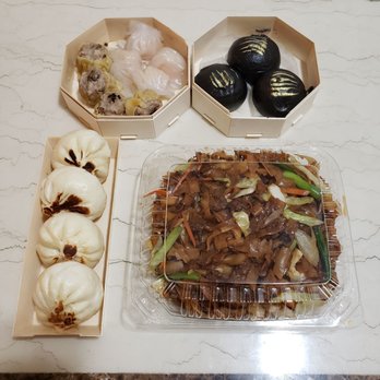 SAGA Kitchen - Dim Sum Set Meal (Har Gow, Siu Mai, Salted Egg Yolk Buns, Shanghai Pan Fried Buns, Beef Chow Fun) - Dim Sum Near Me - Alameda, California SAGA Kitchen - Dim Sum Set Meal (Har Gow, Siu Mai, Salted Egg Yolk Buns, Shanghai Pan Fried Buns, Beef Chow Fun) - Dim Sum Near Me - Alameda, California