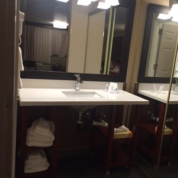 Comfort Suites Red Bluff Near I-5 - Sink area - Hotels Near Me - Red Bluff, California Comfort Suites Red Bluff Near I-5 - Sink area - Hotels Near Me - Red Bluff, California