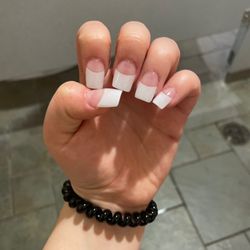 Happy Nails