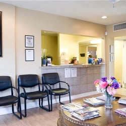 Phoenix Family Medical Clinic - McDowell Clinic - Waiting Room