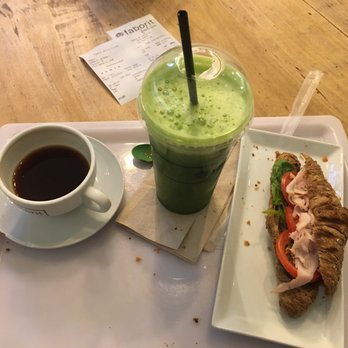 Faborit - Turkey croissant, detox large juice, americano - Cafeteria Near Me - Barcelona, B Faborit - Turkey croissant, detox large juice, americano - Cafeteria Near Me - Barcelona, B