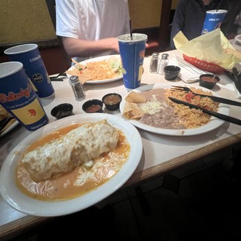 Las Fuentes - Smothered Machaca burrito with a extra side of rice and beans - Mexican Near Me - Reseda, California