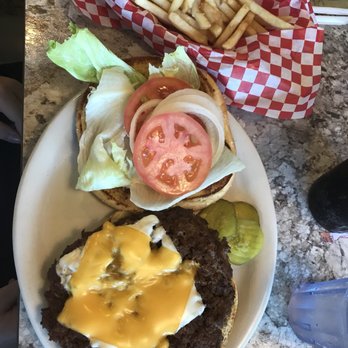 Mountain View Diner - Big Foot Burger - Diners Near Me - Gold Bar, Washington