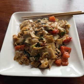 Pho Thi - Pad Kee Mao - Vietnamese Near Me - Oregon City, Oregon Pho Thi - Pad Kee Mao - Vietnamese Near Me - Oregon City, Oregon