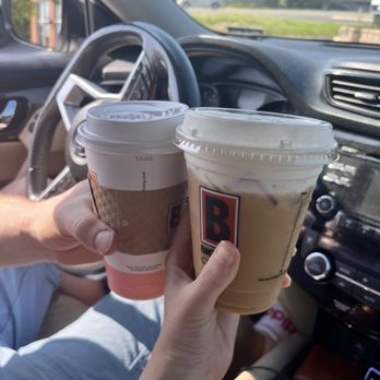 Biggby Coffee - Butterbear cold brew with oat milk and sweet cold foam and vanilla bean latte - Coffee & Tea Near Me - White Lake, Michigan Biggby Coffee - Butterbear cold brew with oat milk and sweet cold foam and vanilla bean latte - Coffee & Tea Near Me - White Lake, Michigan