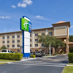 Holiday Inn Express & Suites Plant City