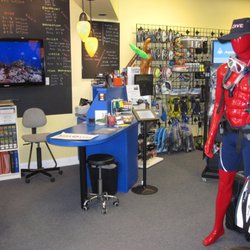 Atlantis Aquatics Sports Scuba - Front Counter