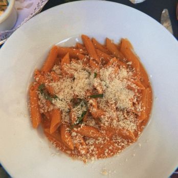La Nonna - Penne alla Vodka - Italian Near Me - New York, New York La Nonna - Penne alla Vodka - Italian Near Me - New York, New York