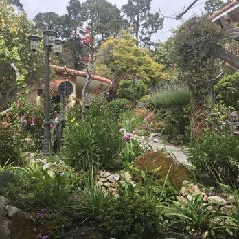 Vendange Carmel Inn & Suites - Hotels Near Me - Carmel, California