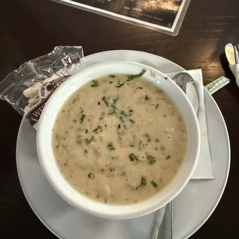 Tauk At Trail's End - Clam chowder - New American Near Me - Montauk, New York
