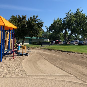 Rotary Beach Park - Change area - Beaches Near Me - Kelowna, British Columbia Rotary Beach Park - Change area - Beaches Near Me - Kelowna, British Columbia