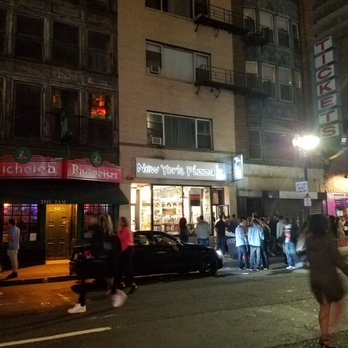 New York Pizza -Boston - I wanna pizza that pizza - Pizza Near Me - Boston, Massachusetts New York Pizza -Boston - I wanna pizza that pizza - Pizza Near Me - Boston, Massachusetts